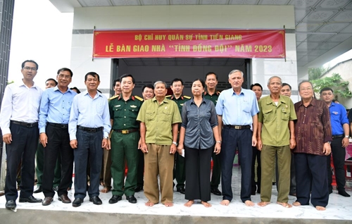 Bộ CHQS tỉnh Tiền Giang: Bàn giao nhà 